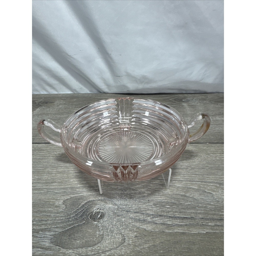 Anchor Hocking Horizontal Pink Ribbed Berry Bowl